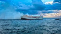 Още един кораб с автомобили се запали в морето