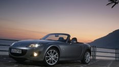 Mazda тайно направи MX-5 с V6 и се отказа от него