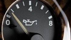 Какво трябва да бъде налягането на маслото и как да го проверите