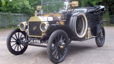 Как са се движeли колите нощем, преди да има електрически фарове