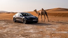 Tesla се опитва да впечатли Дубай