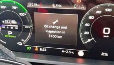 Audi E-Tron поиска да му сменят... маслото