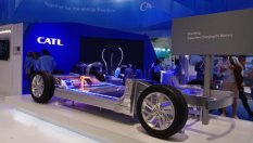 Дойде ли революцията? Китайци вече правят серийно твърдотелни батерии