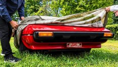 Рядко Ferrari запали след три години престой на открито