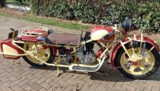 Най-дългият мотоциклет в света се продава