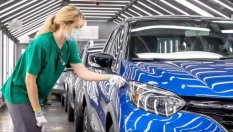 Renault спря работа в завода си в Москва