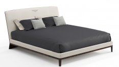 Bentley продава мебели на цената на луксозен седан