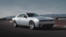 Шофьор на електромобил отнесе глоба за ... силен звук от ауспуха