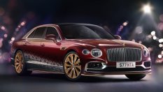 Дядо Коледа се качва на Bentley Flying Spur V8