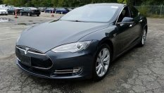 В какво състояние е Tesla Model S след 200 000 км