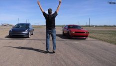 Може ли Tesla Model 3 да бие Dodge Hellcat и AMG CLS 53? (ВИДЕО)