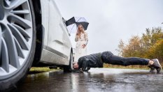 Шарката на протектора и износването на гумата влияят пряко на риска от аквапланинг