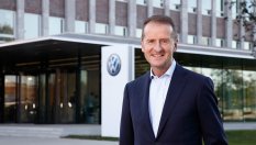 Volkswagen удължи договора на шефа си