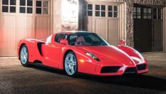 Уникално Ferrari Enzo беше продадено за почти рекордна сума