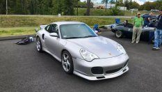 Porsche 911 с пробег милион километра изглежда блестящо