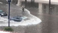 Вижте как Tesla Model 3 се превърна в амфибия 