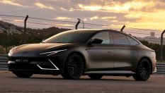 Китайски бизнес-седан се оказа по-бърз от Taycan Turbo S 