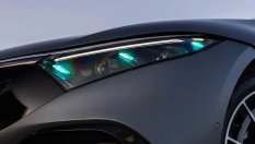 Mercedes получи разрешение да използва тюркоазени светлини