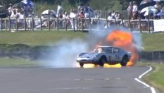 Вижте как Ferrari 250 GTO се превръща в огнена топка заради гръмнал двигател
