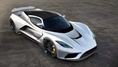 Шасито на Hennessey Venom F5 тежи по-малко от шофьора си