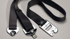 Защо при покупка на употребявана кола трябва внимателно да се огледат коланите?