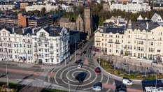 Това ли е най-безумното кръгово кръстовище в света?