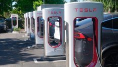 Колите на Tesla вече се зареждат за 5 минути (ВИДЕО)