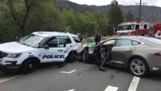 Защо политиците в ЕС се страхуват от Tesla?