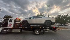 Tesla Cybertruck се повреди само след 55 км пробег