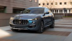 Maserati Levante смени дизеловия V6 с бензинов 4-цилиндров мотор