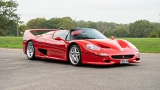 Десет коли, продадени за над 1 милион долара