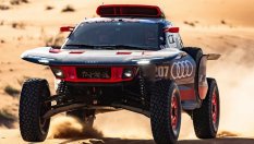 Audi спечели „Дакар" с кола на ток от третия си опит