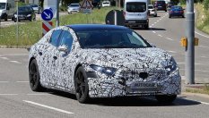 Вижте Mercedes EQS на тестове