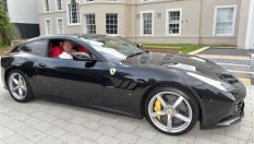Тайсън Фюри размени Ferrari F12 за Porsche Taycan