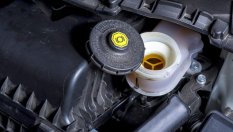 С какво може да се замени спирачната течност?