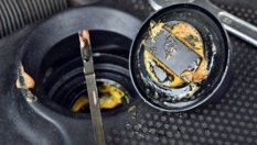 Опасни ли са мехурчета по щеката за измерване на маслото?