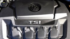 Шофьори на Tiguan се жалват от разход на масло, VW твърди че е нормално