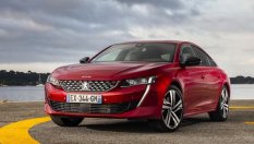 Peugeot Sport готви съперник на немските спортни седани