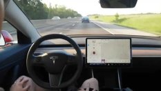 Tesla призна, че няма автопилот
