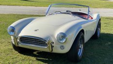 Култовата AC Cobra мина на ток