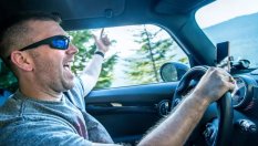 В САЩ започнаха да глобяват шофьорите за твърде силна музика