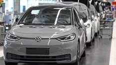Volkswagen обeща да задмине Tesla до 2025 година