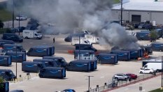 Електромобили на Amazon не издържаха на жегата и се запалиха