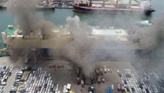 Пожар унищожи 1200 автомобила в Южна Корея