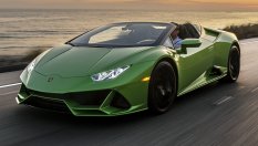 Хитрец си купи Ferrari, Bentley и Lamborghini с помощи от държавата