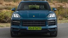 Специални номера сринаха продажбите на луксозни коли на голям пазар