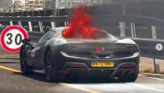 Три Ferrari-та катастрофираха още в първия ден на демонстрационно рали