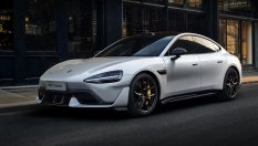 Xiaomi представи най-бързия електромобил с 4 врати