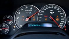 Защо спидометърът показва 200 км/ч и повече?