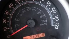 Как двигателят на вашия автомобил може да измине над 500 000 км